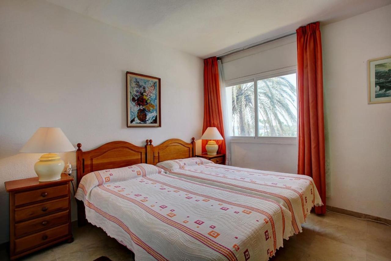 Lovely Beachfront Puerto Banus Apartamento Marbella