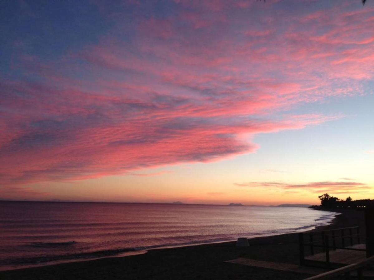 Lovely Beachfront Puerto Banus Apartamento Marbella